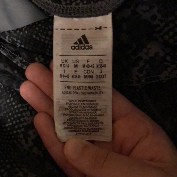 Women's Adidas medium leggings - Picture 3 of 3